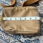 NWT SUGU Milan New York Los Angeles Sling Tan Crossbody Bag Unisex Chest Bag Photo 6