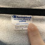 Champion  Reverse Weave Crew Neck Sweatshirt Sz Large Photo 4