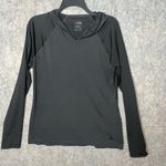 The North Face Woman Size Large Flashdry lightweight black hooded pullover Photo 0