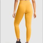 Gymshark  Vital Seamless 2.0 Leggings in Yellow Marl Photo 2