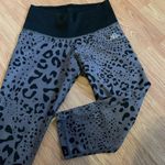 Adidas  'Climalite Capri Pants Black Gray Waistband Womens Size S Small Cheetah Photo 0