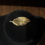 Christian Dior VINTAGE  GERMANY GOLD PLATED TEXTURED LEAF BROOCH Photo 3