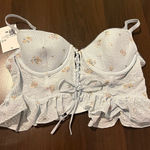 light blue floral top White Size M Photo 0