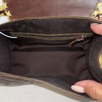 BROWN AND YELLOW LEATHER HAND BAG DETAILS ARE UNIQUE AND CHIC MADE IN PARAGUAY Photo 9