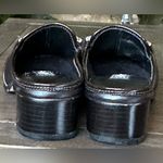 Brighton Austen Mules Brown Croc And Black Leather Open Back Slip On Sz 5 Photo 8