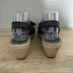 Clarks  Artisan Shoes Women 7 1/2 M Blue Hessian Wedge Sandals Flower Boho Preppy Photo 5