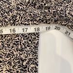 Eddie Bauer  Women’s 3/4 Sleeve Abstract Floral All Over Print V-Neck EUC Sz M Photo 5