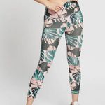Nike NWOT Palm Leaf/Monstera Botanical Cropped Activewear Women's Leggings Small Photo 0