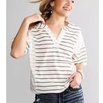 BKE Buckle Reversed Pieced Top Cream Black Large Photo 0