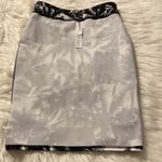 Fabletics  Skirt size XS excellent condition see pictures long 21” Photo 5