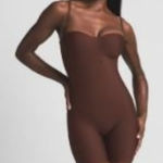 SKIMS NWT  ZONED UNDERWIRE MID THIGH BODYSUIT COCOA - SMALL Photo 0