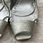 BCBGirls  Silver Crackle Patent Leather Rhinestone Buckle Peep Toe Pumps Size 9.5 Photo 7