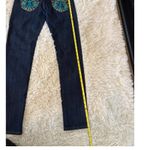 BC Jeans Women's Dark Wash Embroidered Pocket Skinny Jeans Size 27x31 Blue Photo 4