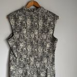 MM.LaFleur  Black & Cream The Aditi Shift Dress in Crackle Photo 8