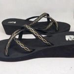 Teva Mush Mandalyn Ola 2 Wedge Sandal-Size 11-Strappy Thong-Gold/Black-Comfort Photo 3