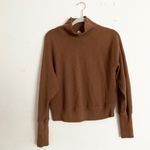 Alo Yoga Alo Waffle Weekend Escape Mock Neck Long Sleeve Sweatshirt Cinnamon Brown XS Photo 1