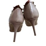 Valentino Garavani Rockstud Pumps Blush Pink Gold Studded Leather Heels 39.5 Photo 8