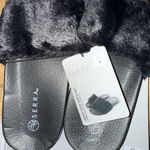 Serra Black slides Photo 1