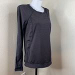 Lululemon  Run For Gold Long Sleeve Black Striped Shirt Women’s Sz 10 Photo 2