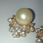 Kenneth Jay Lane KJL Vintage Gold Tone Faux Pearl CZ Rhinestone Clip On Earrings Photo 3