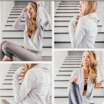 Zyia  Gray Yoga Shawl Photo 8