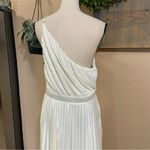 Lulus NWOT  Alluring Marvel Ivory Pleated Satin One-Shoulder Midi Dress Photo 5