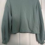 Universal Threads Universal Thread Cropped Sweatshirt Photo 1