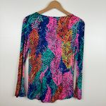 Lilly Pulitzer Lilly‎ Pulitzer Womens Porter Henley Top in Electric Feel Sz XS Preppy Vacation Photo 4
