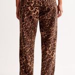 Abercrombie & Fitch Abercrombie Curve Love Mid-Rise Slouchy Jeans 27 Long Photo 2