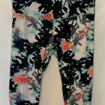 Old Navy  Active Go Dry Floral Legging Photo 0
