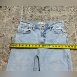 Abercrombie & Fitch  The Mom High Rise jeans size 8/29 light wash Photo 3