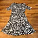 Jones New York Black and White Abstract Lines Print Dress Sz 12 Photo 3
