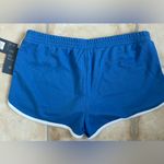 Universal Threads NWT Women's Mid-Rise Graphic Fleece Shorts - Universal Thread Blue Size XL Photo 5