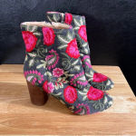 Sole Society  Mulholland Embroidered Heeled Boots‎ Size 7.5 Photo 1