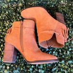 Gibson Latimer  Leather booties size 6 brown Photo 1