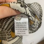 Gracia NWT  Geometric Black, White, and Gold Blouse sz Medium Photo 2