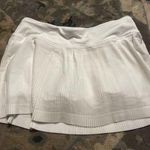 Lululemon Women’s  pleated skirt size 6 white Photo 0