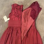 Woman’s A Photo 8