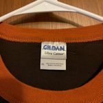 Gildan Casper University Brown and Orange Unisex Halloween Tee Size XL Photo 2