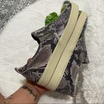 New Earth Snake Embossed Zen Groove Slip On Shoes Gray Size 7.5 Photo 11