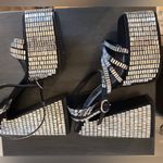 🆕Azalea Wang Jennifer Glamorous Silver Strappy Sandals SZ 8.5 Photo 3