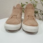Kaanas Caramel Suede Chelsea Ankle Mid Top Slip on Sneaker Size 7 Preowned Tan Photo 2