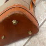 Dooney & Bourke handbag in leather Crossbody Satchel Purse Zip Tote Top Zip VTG Photo 3