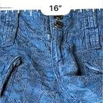 Johnny Was  Zuma Embroidered Cargo Denim High Rise‎ Lyocell Shorts Size 2 Photo 6