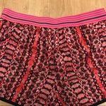 Under Armour Snakeskin Running Biker Shorts Hot Pink Size 12 Photo 3