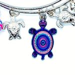 Boutique Beaded Sea Turtle Charm Colorful Bangle Bracelet Photo 2