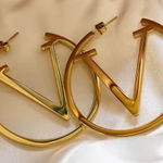 V Gold Hoop Earrings Photo 0