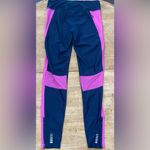Under Armour  Women’s M Navy/Hot Pink Heat Gear Mileage Compression Leggings Photo 2
