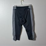 Adidas  Women Gray Capri Active Leggings Climalite Size Small. Photo 6