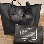 Coach EUC reversible tote with pouch Photo 0